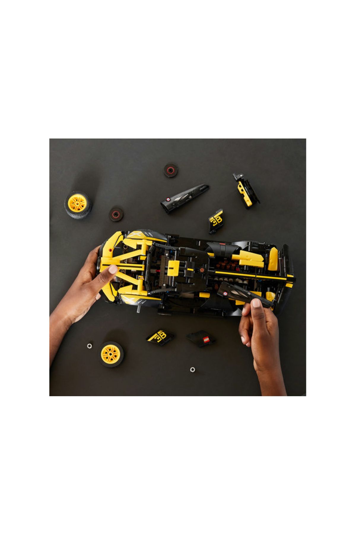 42151 Technic - Bugatti Bolide 905 Parça +9 Yaş - Görsel 4