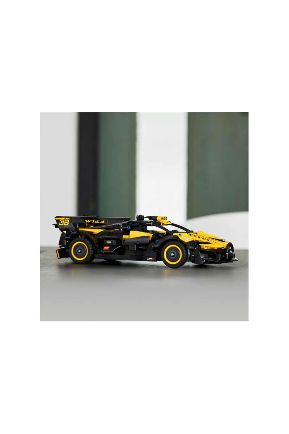 42151 Technic - Bugatti Bolide 905 Parça +9 Yaş - Görsel 6